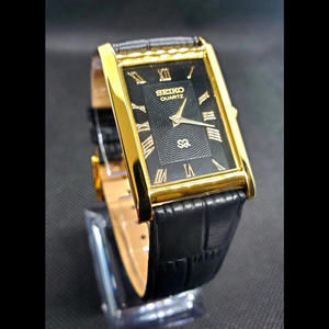 Vintage Seiko New‎ Movt & Batt Mens Tank Gold Black Watch *